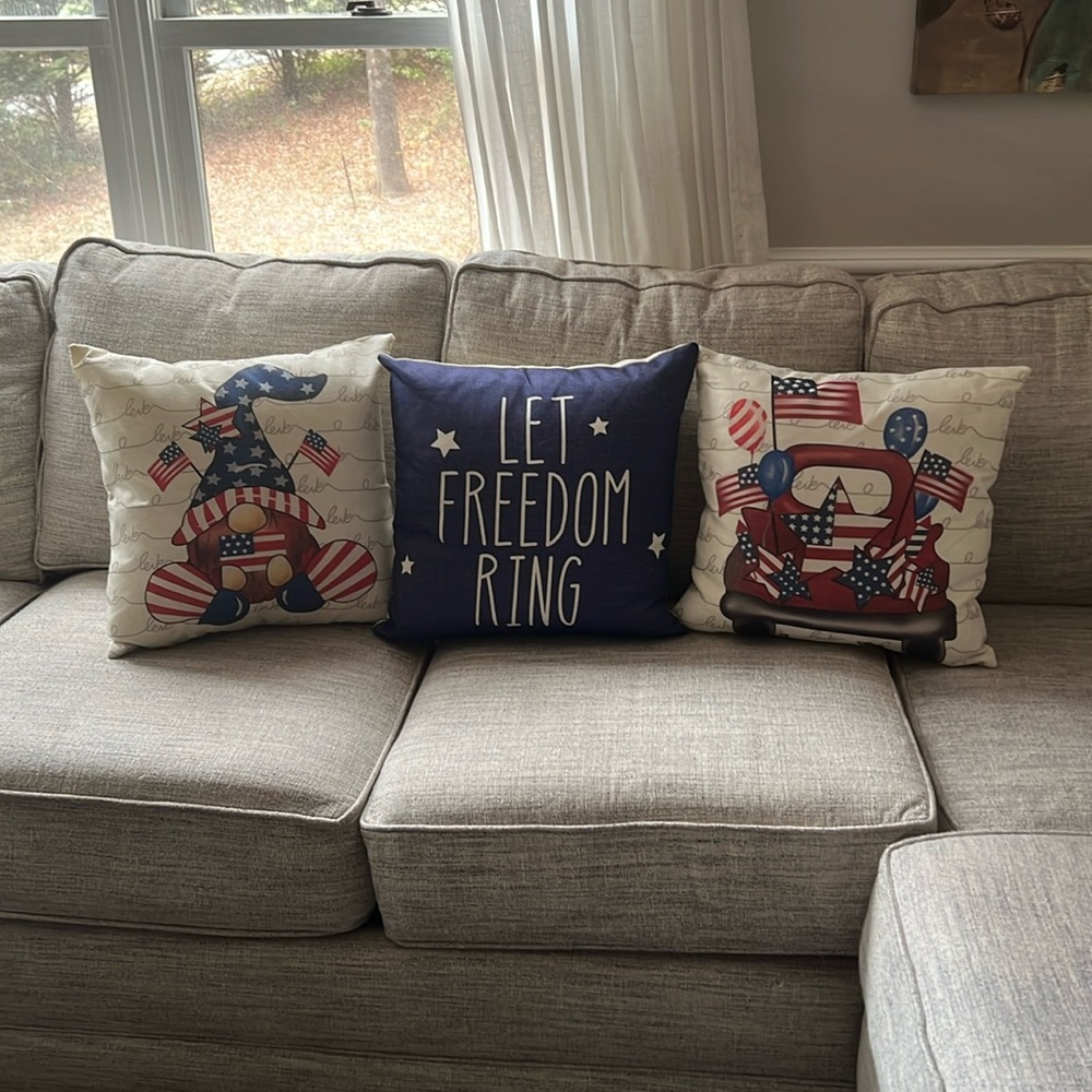 Holiday decor pillow covers
